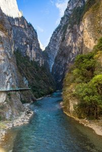 Bala-Gezong-Grand-Canyon-in-Shangrila-Diqing-05