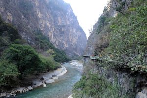 Bala-Gezong-Grand-Canyon-in-Shangrila-Diqing-08