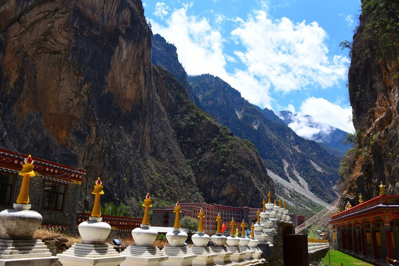 Bala Gezong Grand Canyon in Shangri La