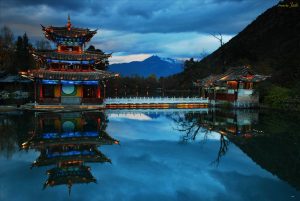 Black Dragon Pool in Lijiang (5)