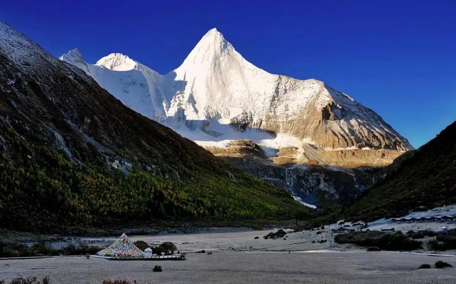 Daocheng Yading Nature Reserve in Sichuan (11)