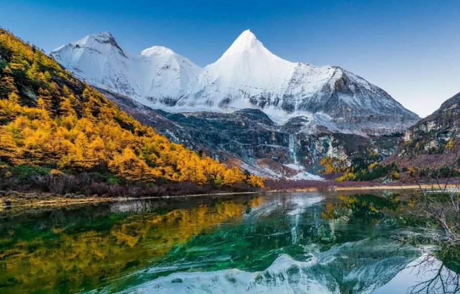 Daocheng Yading Nature Reserve in Sichuan (9)