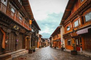 Dukezong Old Town in Shangri La, Diqing (9)