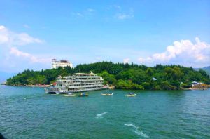 Erhai Lake Cruise in Dali (13)