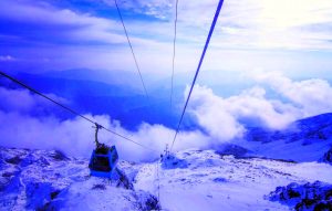 Glacier Park Cableway of Jade Dragon Snow Mountain in Lijiang (10)