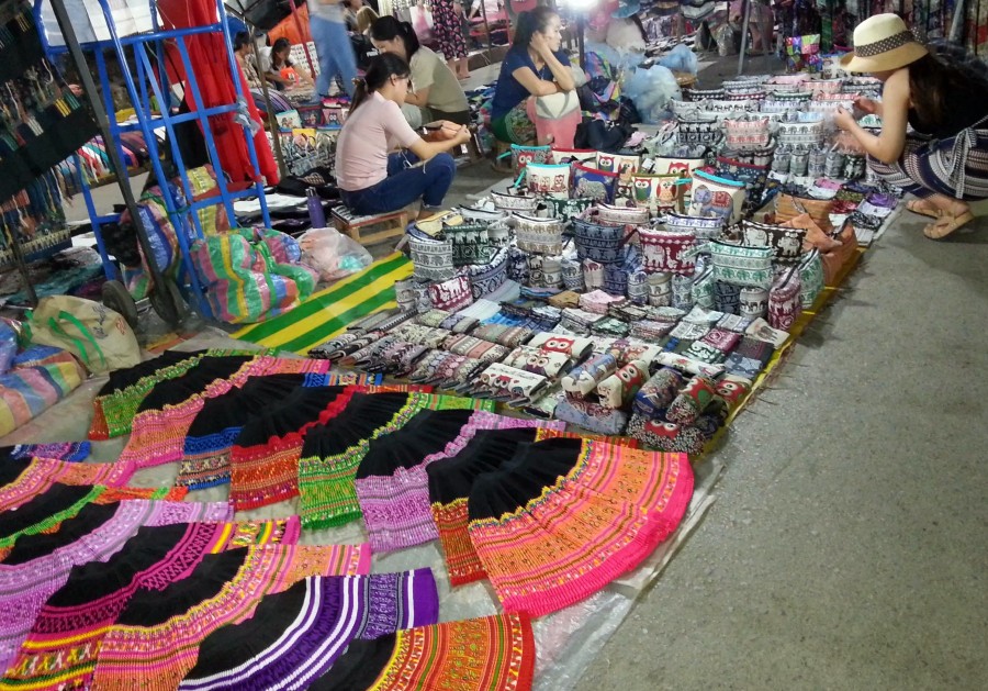 Luang Namtha Night Market, Laos (4)