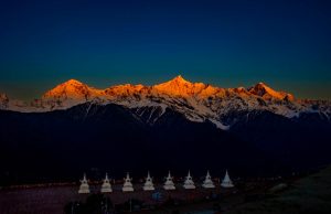 Meili Snow Mountain in Deqin, Diqing (3)