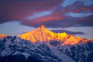 Meili Snow Mountain in Deqin, Diqing (4)