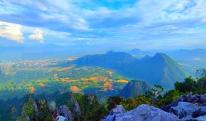 Pha Ngern Silver Cliff in Vang Vieng, Laos (5)
