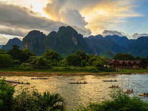 Pha Ngern Silver Cliff in Vang Vieng, Laos (7)