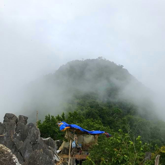 Pha Ngern View Point in Vang Vieng, Laos (1)