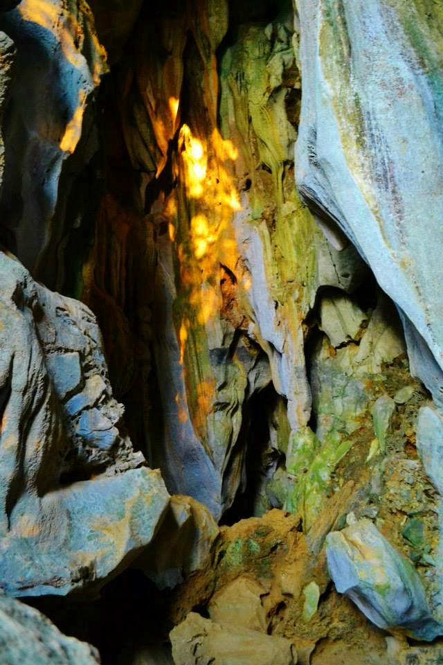 Pha Poak Cave in Vang Vieng, Laos (1)