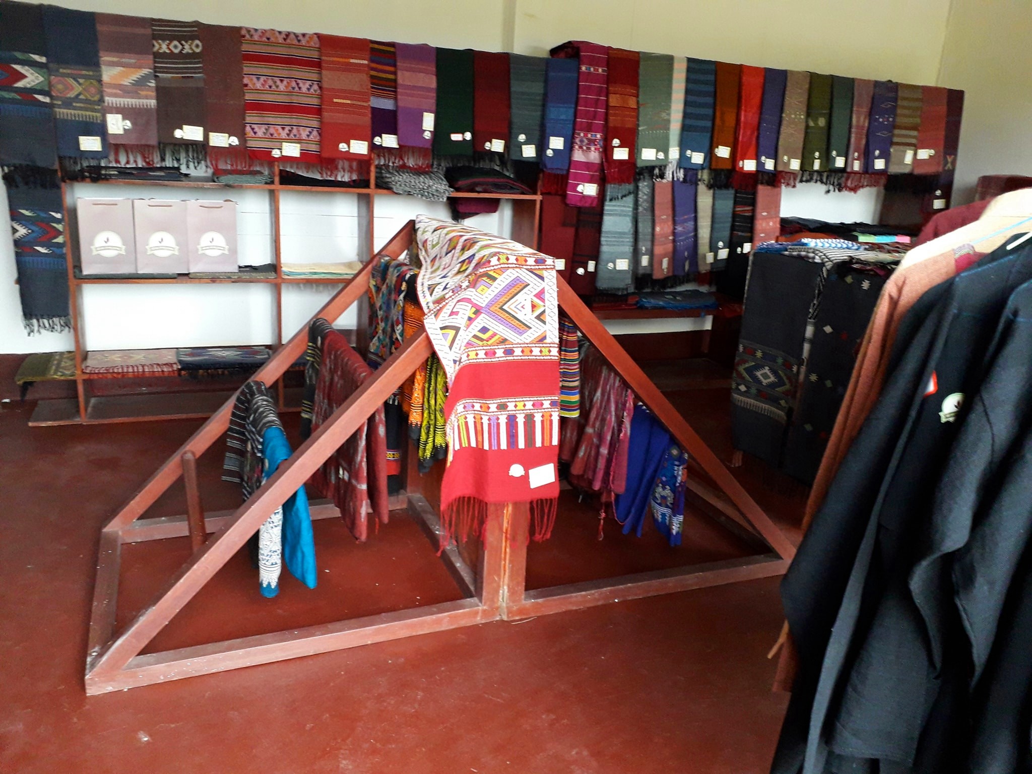 Phieng Ngam Handicraft Center in Luang Namtha, Laos (7)