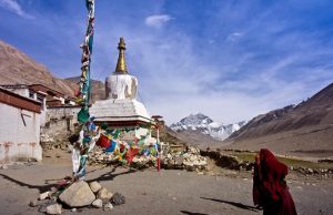 Rongbuk-Monastery-and-Mount-Everest-View-in-Tingri-County-Tibet-06