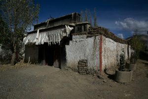 Rongbuk-Monastery-and-Mount-Everest-View-in-Tingri-County-Tibet-12