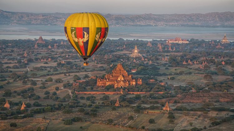 Shwesandaw Pagoda in Bagan Myanmar (18)