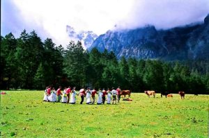 Spruce Meadow Cableway of Jade Dragon Snow Mountain in Lijiang (2)
