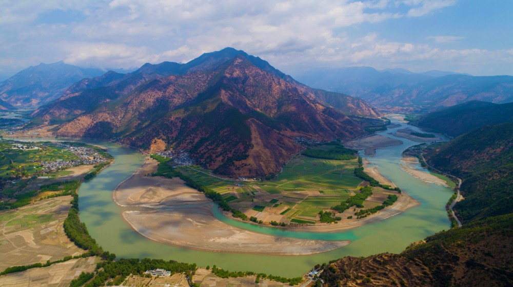The First Bend of Yangtze River in Lijiang
