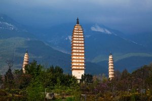 Three Pagodas and Chongsheng Temple in Dali (14)