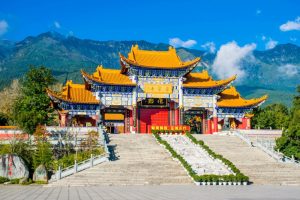 Three Pagodas and Chongsheng Temple in Dali (8)