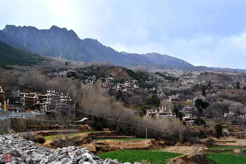 Jiaju-Tibetan-Village-in-Garze-04