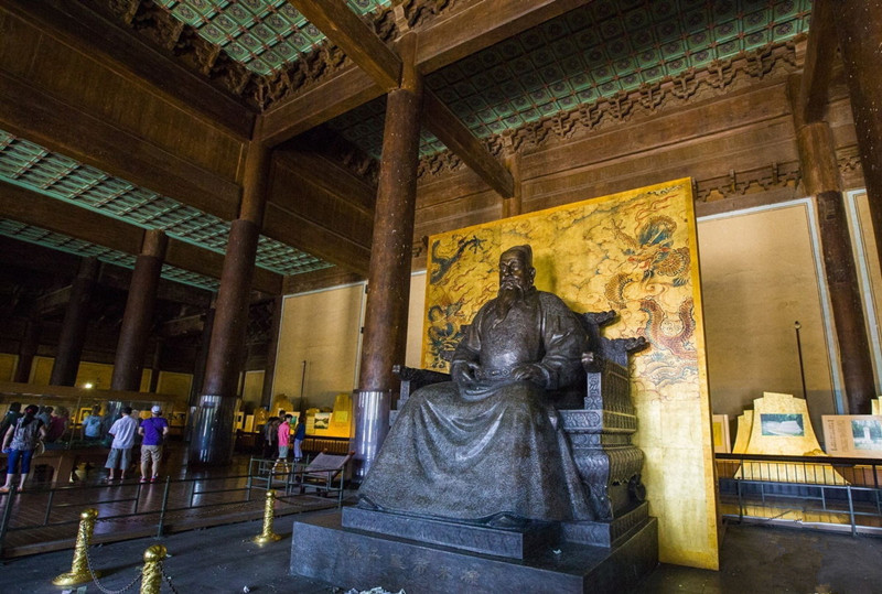Ming-Tombs-in-Beijing-15