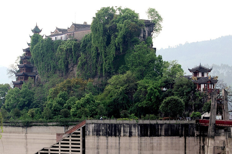 Shibaozhai-in-Zhongxian-County-Chongqing-08