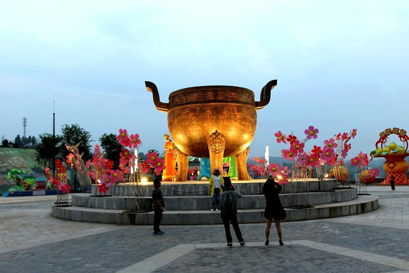 Shibaozhai-in-Zhongxian-County-Chongqing-11
