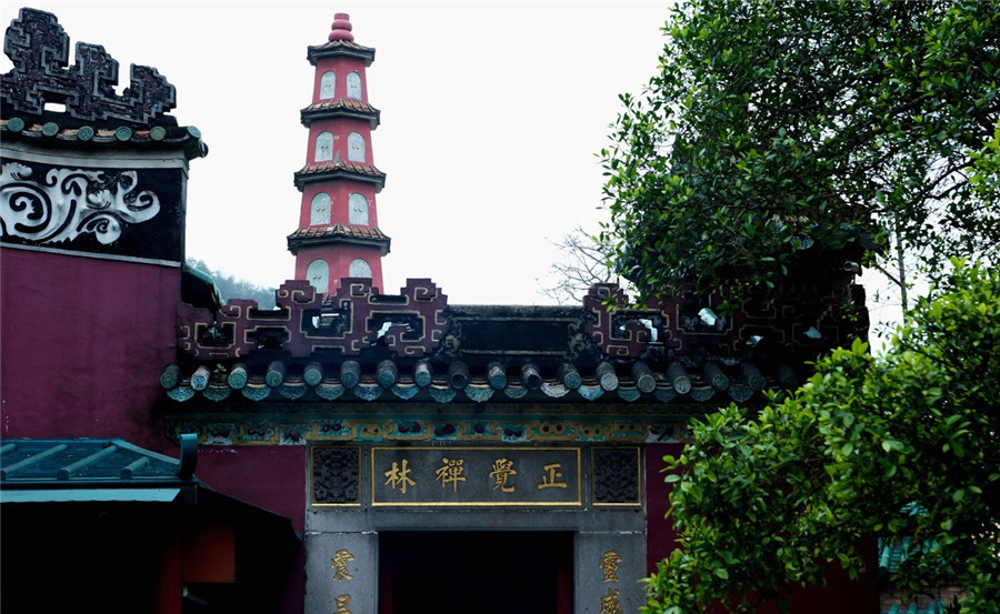 A-Ma-Temple-in-Macau-02