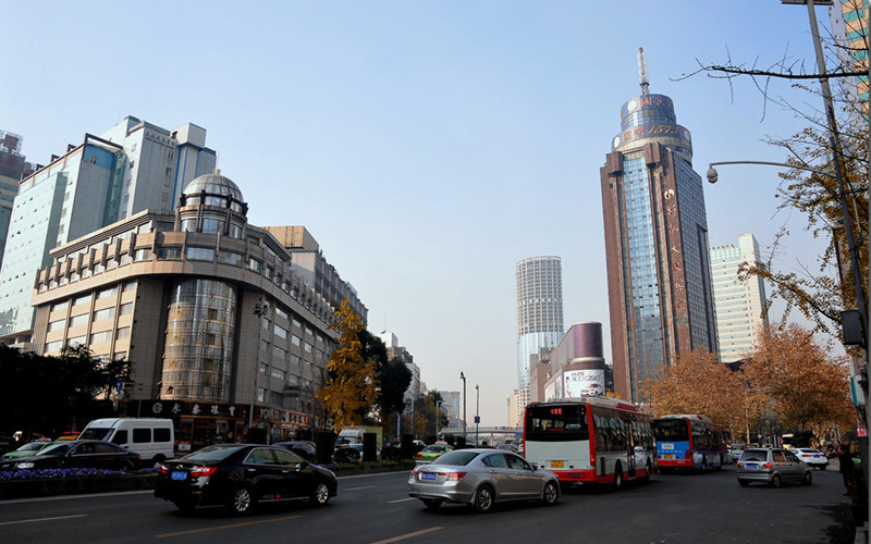 Chunxi-Road-in-Chengdu-04