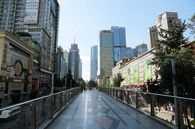 Chunxi-Road-in-Chengdu-06