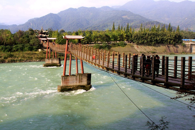 Dujiangyan-Irrigation-System-05-1