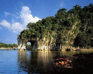 Elephant-Trunk-Hill-Xiangbishan-in-Guilin-06