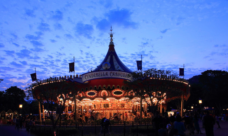 Hong-Kong-Disneyland-02