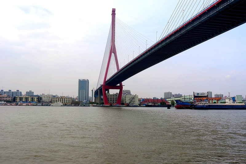 Huangpu-River-in-Shanghai-02