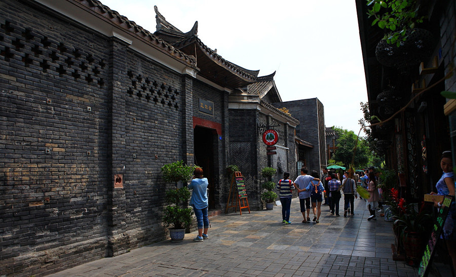 Kuanzhai-Alley-in-Chengdu-02