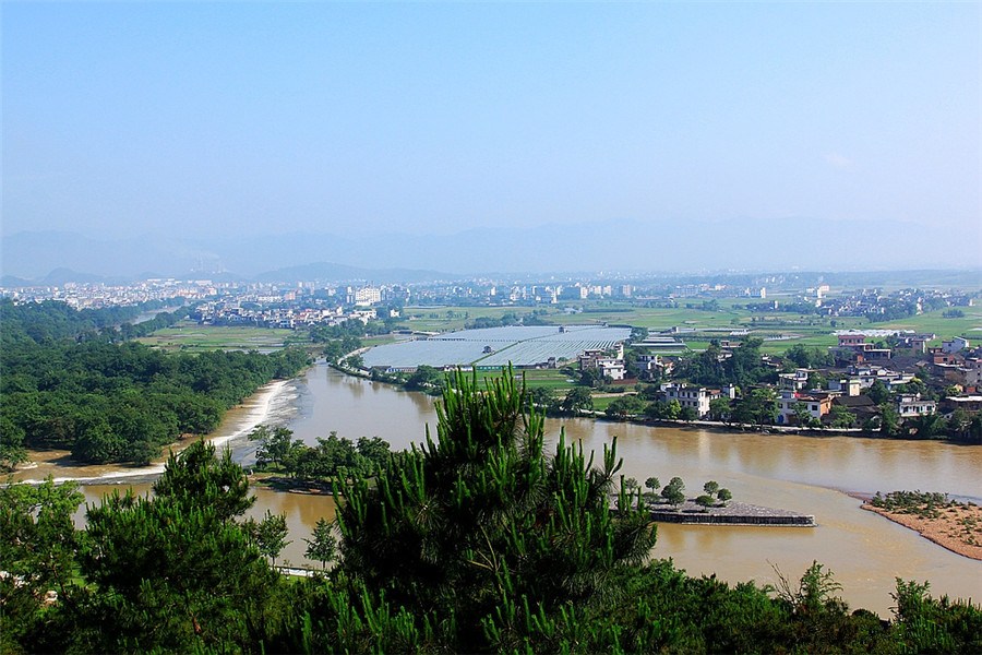 Ling-Canal-in-Xingan-County-Guilin-15