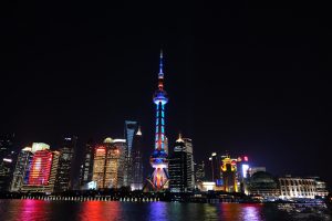 Oriental-Pearl-TV-Tower-in-Shanghai-08