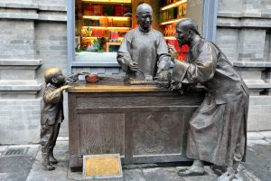 Qianmen-Street-in-Beijing-12