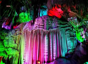 Reed-Flute-Cave-in-Guilin-01