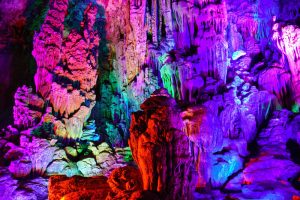 Reed-Flute-Cave-in-Guilin-04