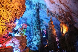 Reed-Flute-Cave-in-Guilin-18