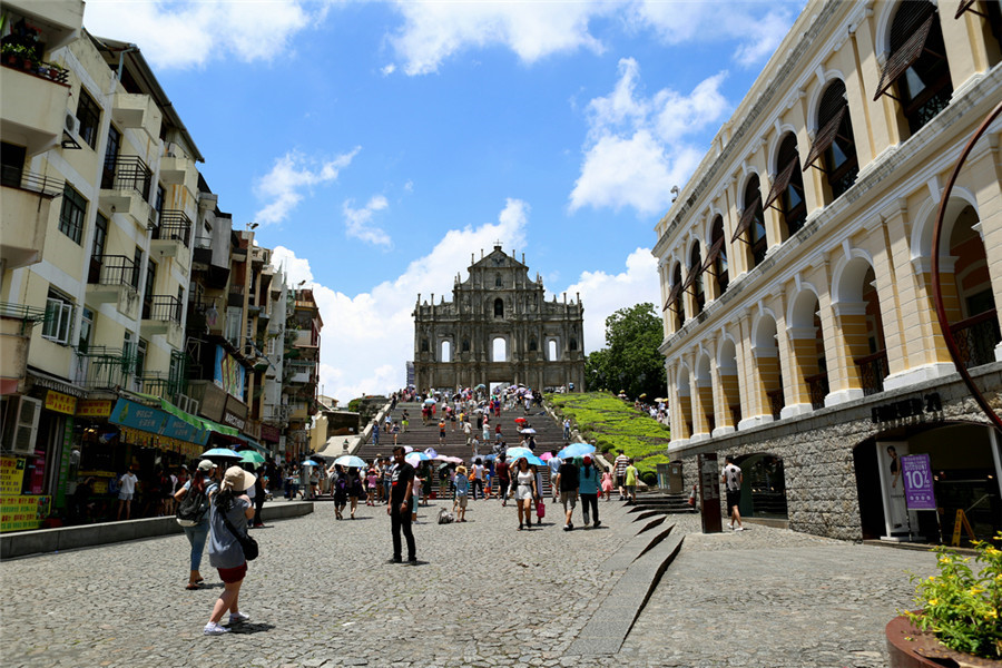 Ruins-of-St.-Paul’s-in-Macau-05