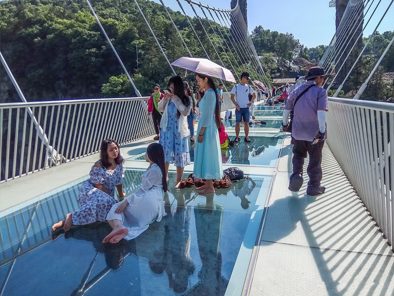 The-Glass-Bridge-in-Zhangjiajie-Grand-Canyon-09