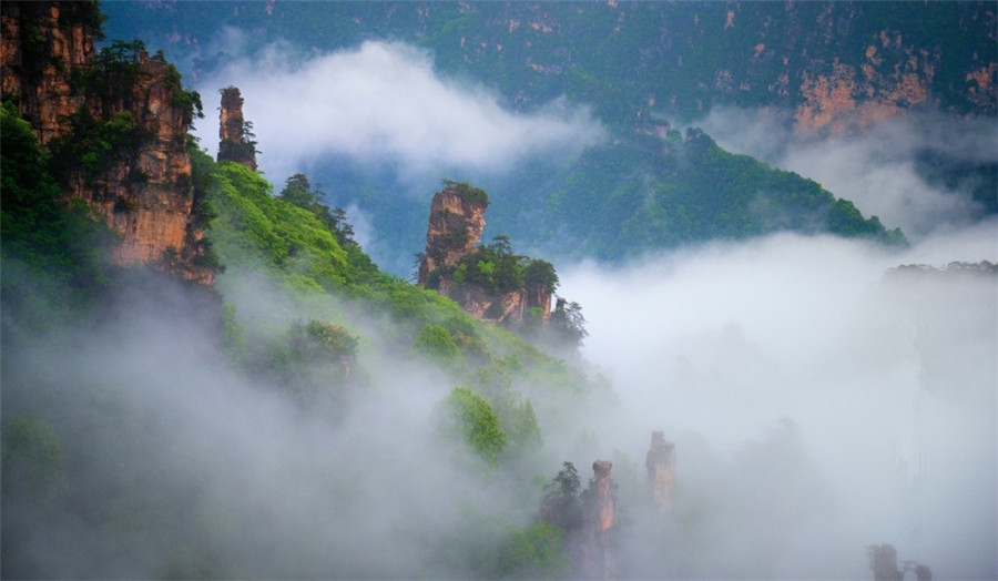 Tianzi-Mountain-Nature-Reserve-in-Zhangjiajie-14