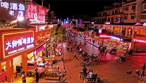 West-Street-in-Yangshuo-County-Guilin-07