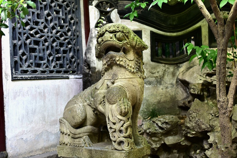 Yuyuan-Garden-in-Shanghai-34