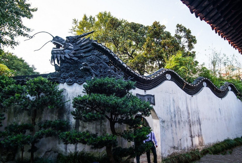 Yuyuan-Garden-in-Shanghai-35