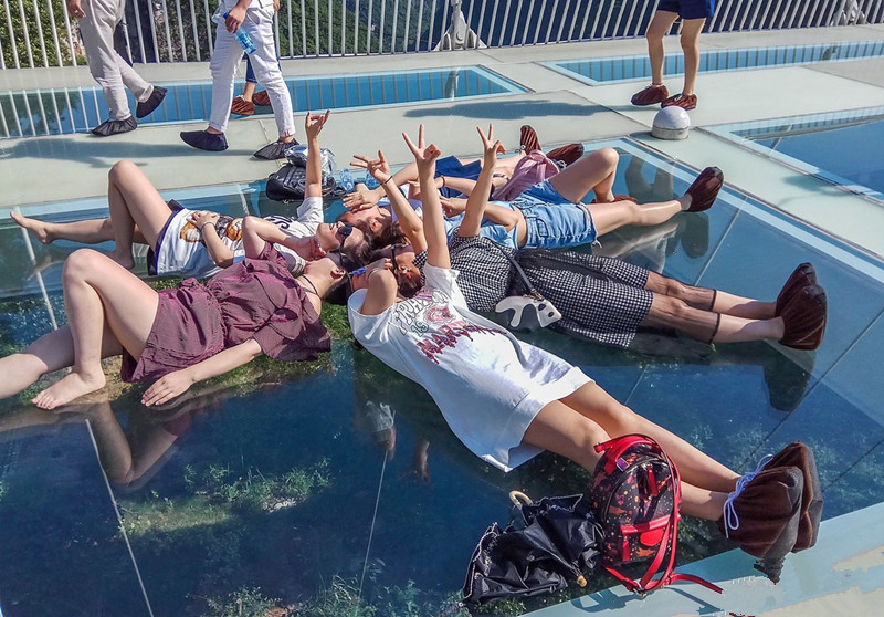 Zhangjiajie-Grand-Canyon-Glass-Bridge-15
