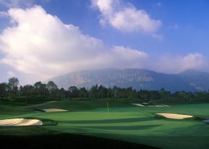 Kunming-Dianchi-Lakeview-Golf-01